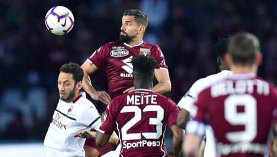 某青年篮球 某青年篮球